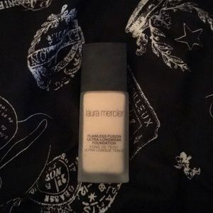 Flawless Fusion Ultra-Longwear Foundation